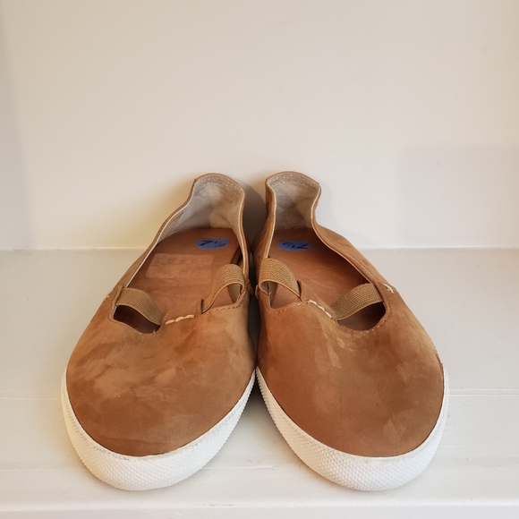 Frye Melanie -Camel T Strap Slip on Flats Size 7.5 - Picture 3 of 8